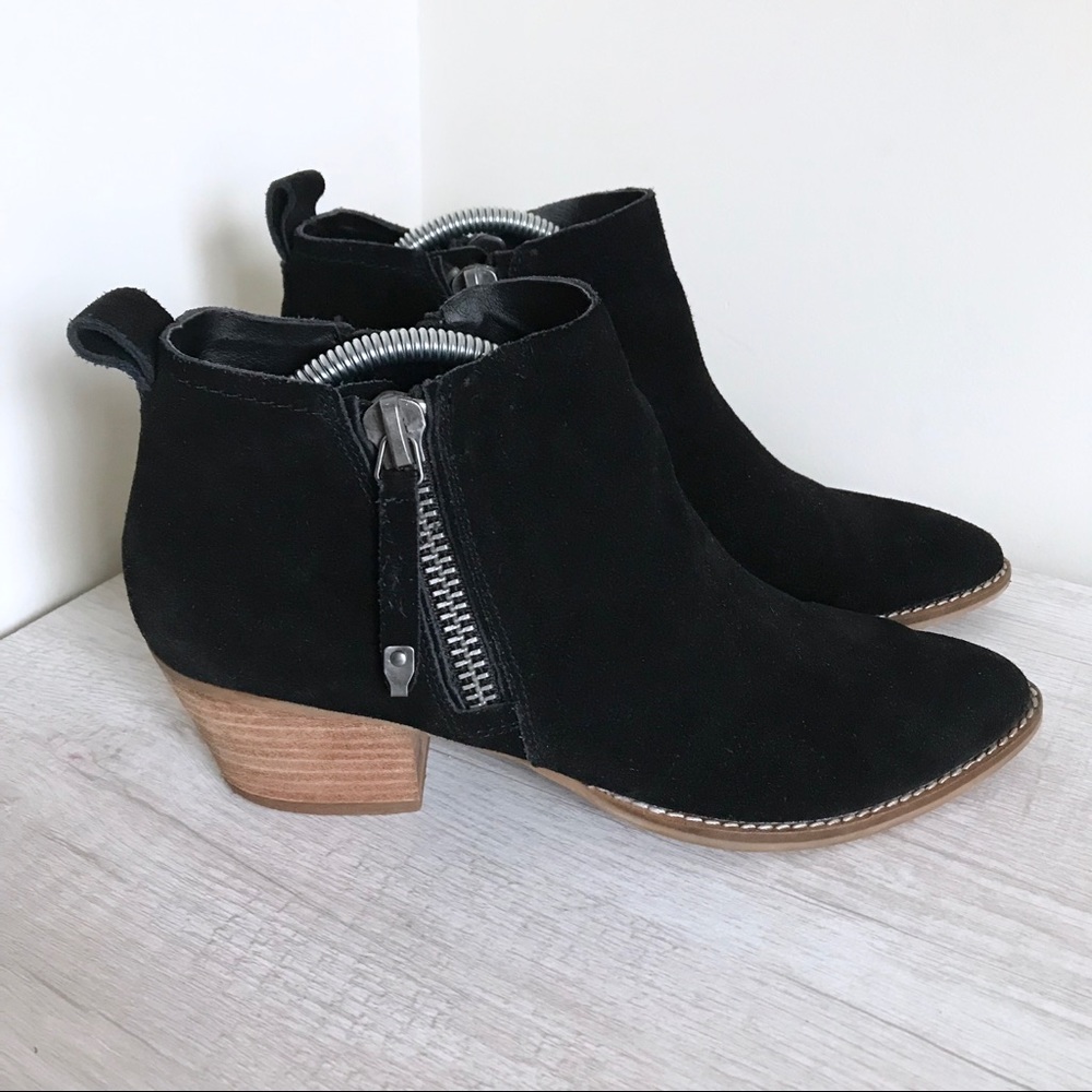 DOLCE VITA Black Suede Saira Zipper Ankle Boot 7